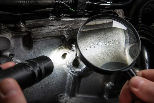Identificación y verificación de numeraciones VIN, chasis y motor de vehículos en Bogotá